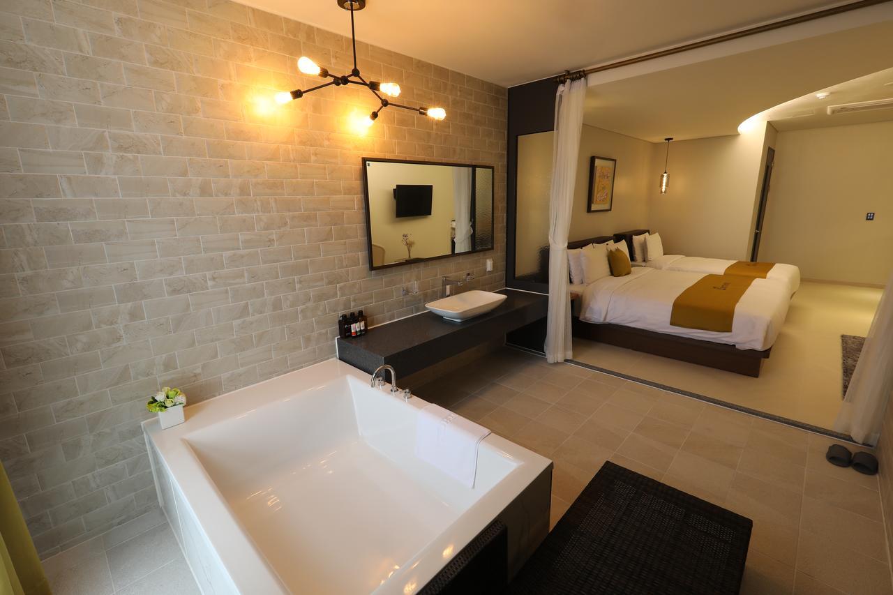 Gimpo Rest Hotel מראה חיצוני תמונה