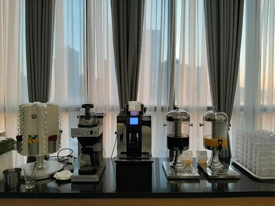 Gimpo Rest Hotel מראה חיצוני תמונה