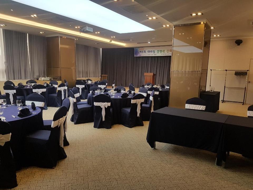 Gimpo Rest Hotel מראה חיצוני תמונה